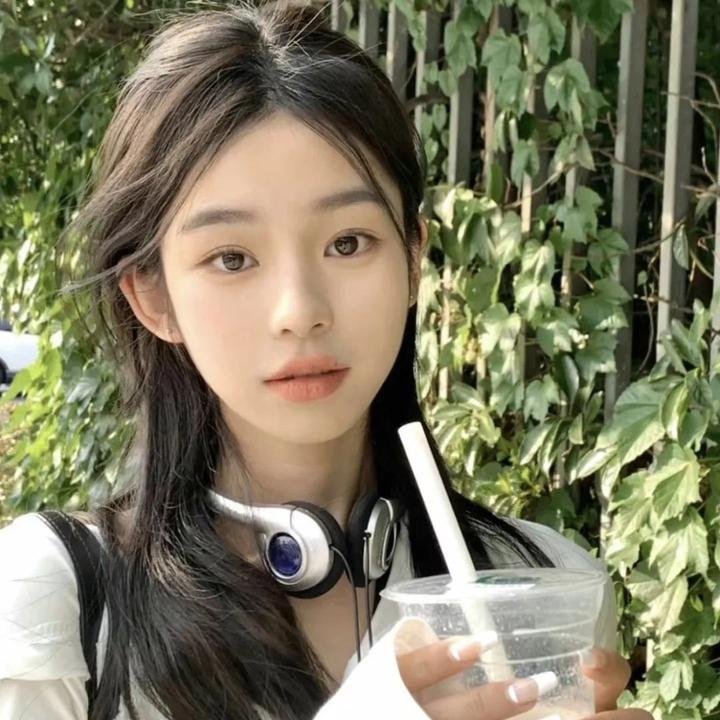 鬼魅儿封面